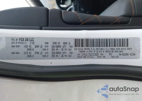 2020 Jeep Grand Cherokee Summit 4X4 z USA, uszkodzony, nr VIN 1C4RJFJT5LC313225